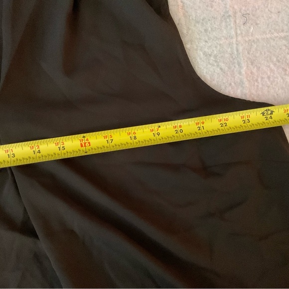 Bar III Sleeveless V-Neck Blouse Black 2X - Picture 4 of 5